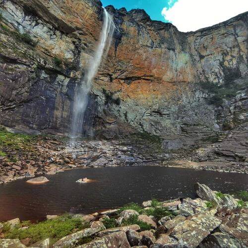 Cachoeira do Tabuleiro através da Trilha do Poço